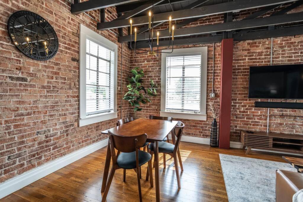 The Loft At 113 - Gateway To The North Texas Hill Country Διαμέρισμα Muenster Εξωτερικό φωτογραφία